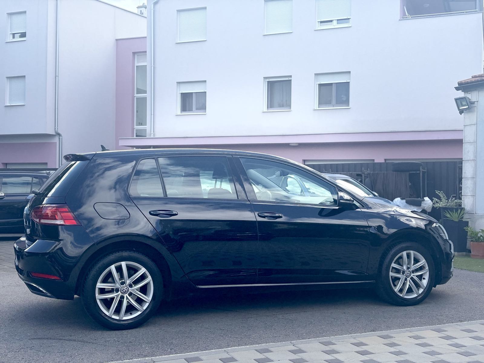 VW Golf 7,5 1,6 TDI *Veliki servis* *NAVI* *Jamstvo*, fotografija 6