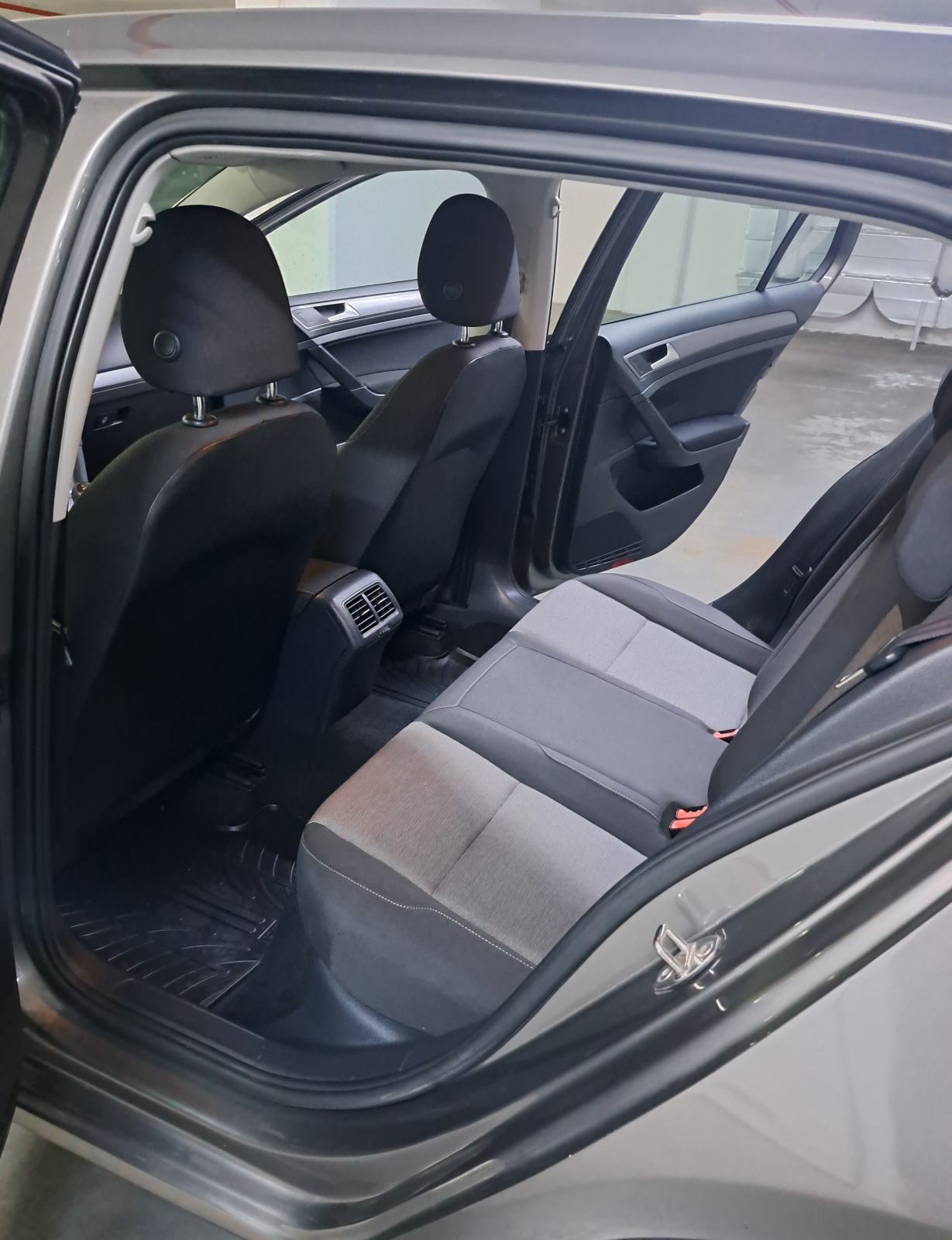 VW Golf 7 1,6 TDI BMT**TIP TOP**, fotografija 7