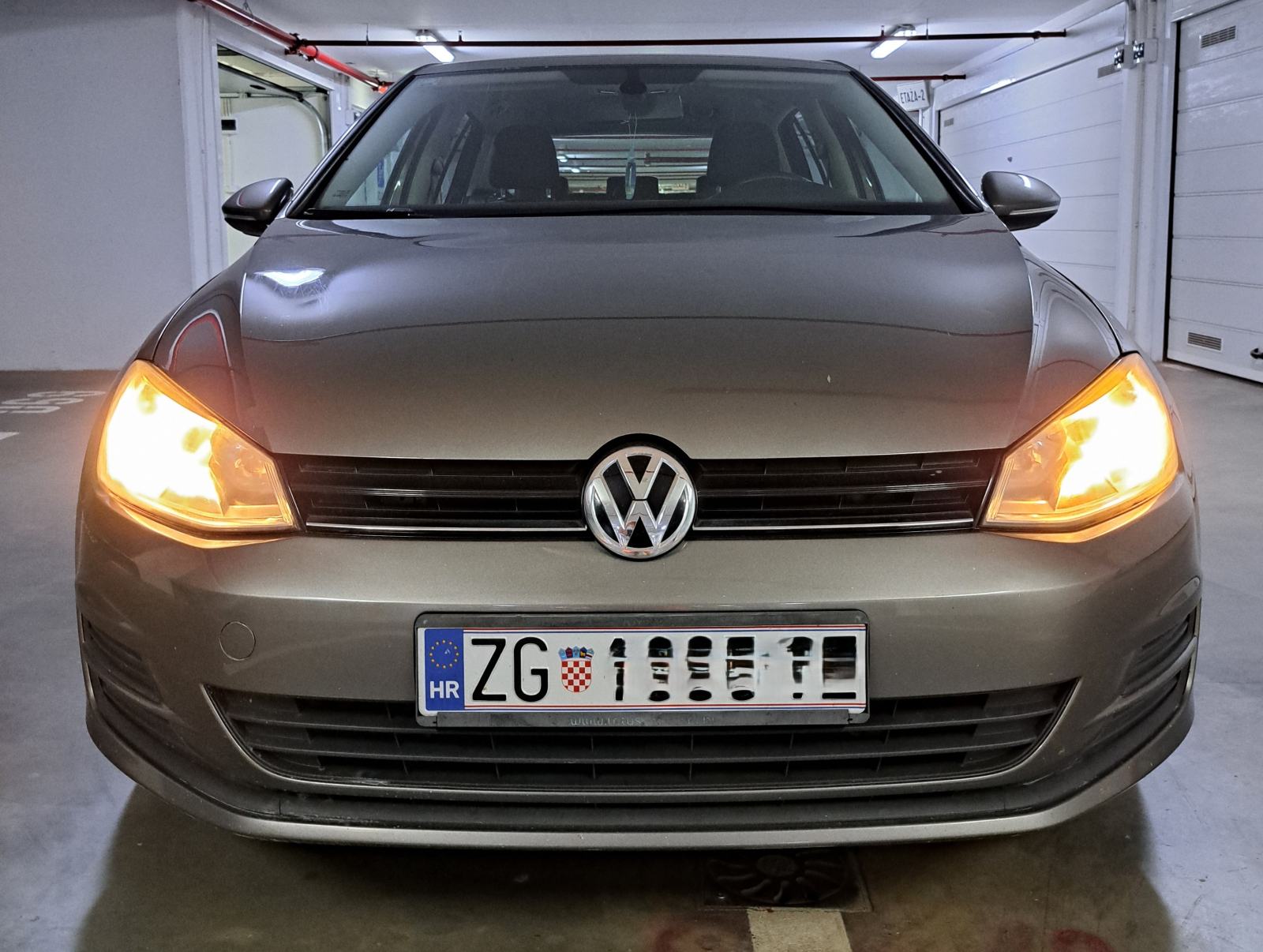 VW Golf 7 1,6 TDI BMT**TIP TOP**, fotografija 8