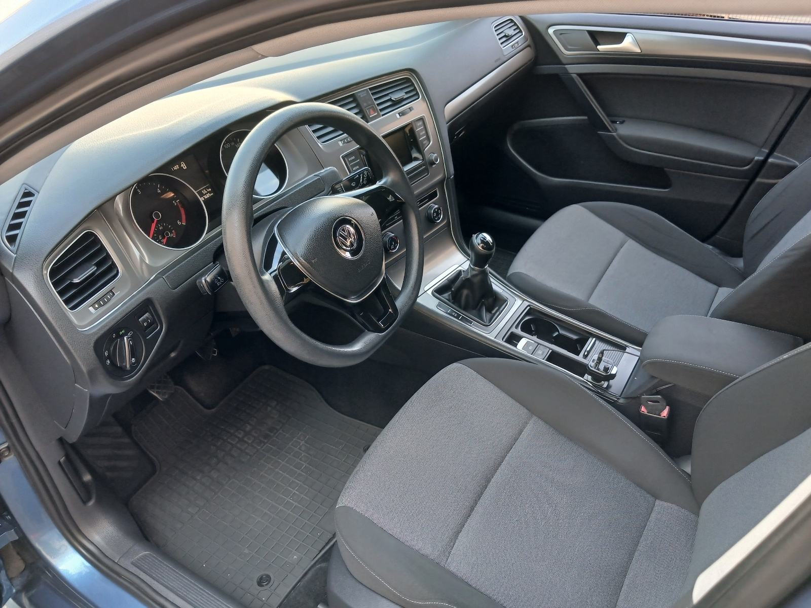 VW Golf 7 1,6 TDI BMT, fotografija 11