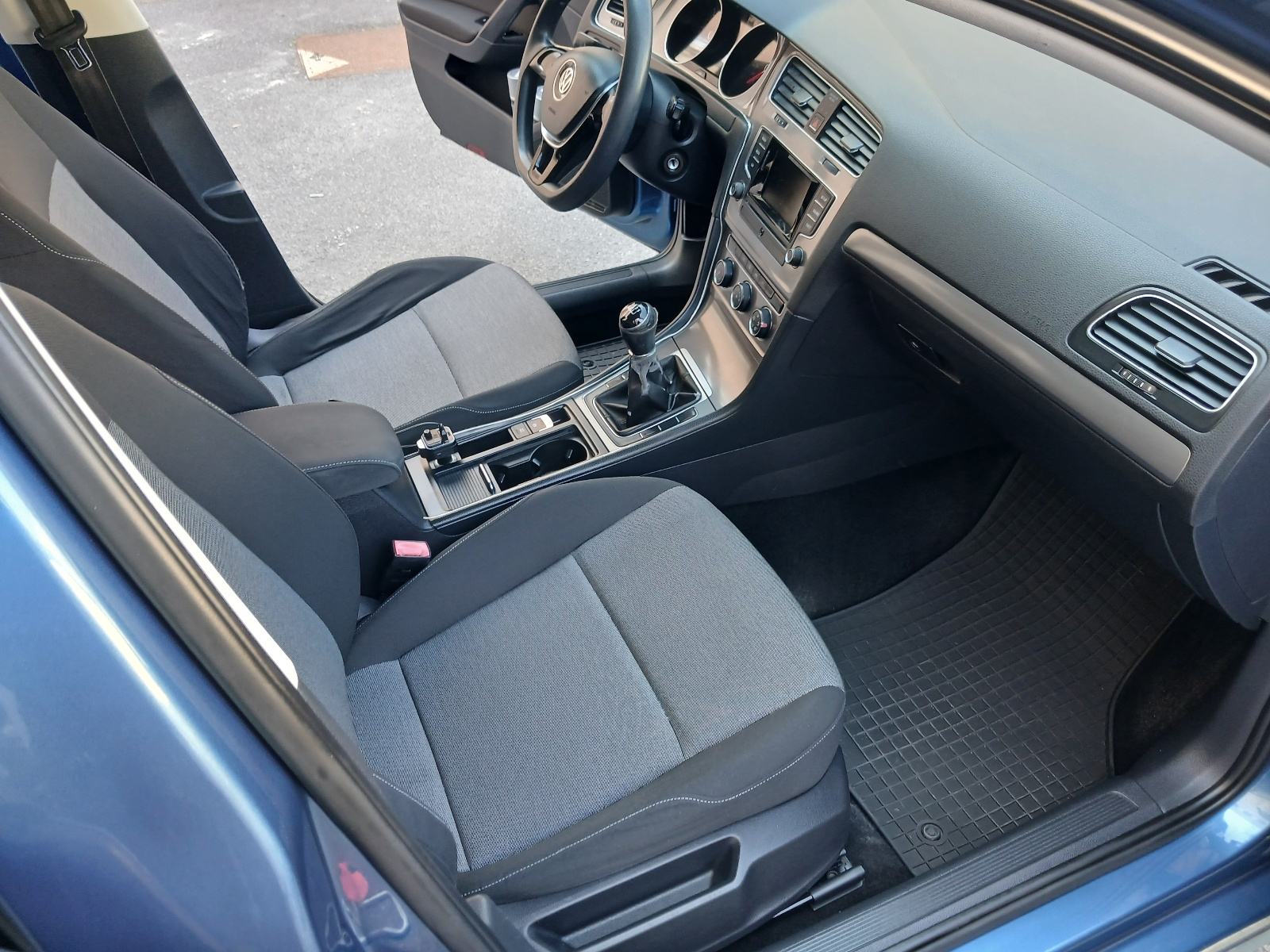 VW Golf 7 1,6 TDI BMT, fotografija 12