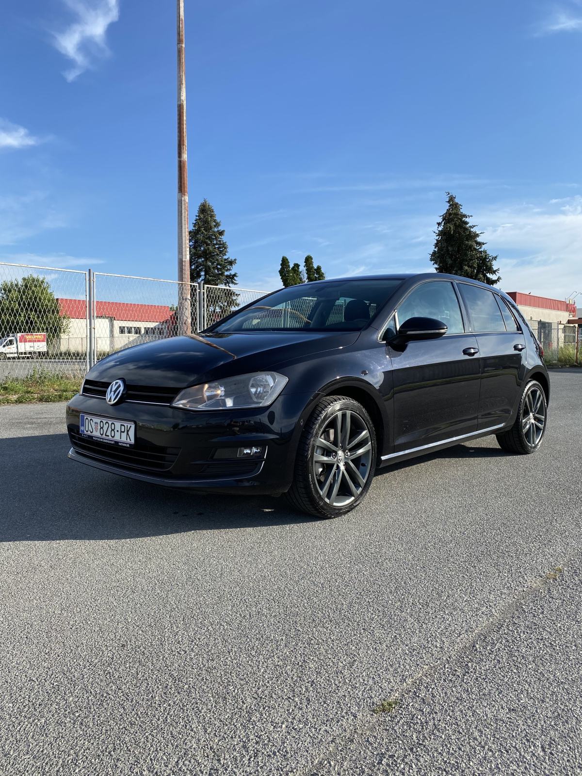Golf 7 1,6 TDI, 2013.g, 215 tkm, 18" alu Salvador felge, dosta opreme, fotografija 2