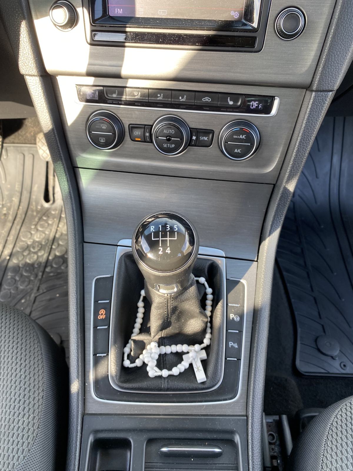 Golf 7 1,6 TDI, 2013.g, 215 tkm, 18" alu Salvador felge, dosta opreme, fotografija 10