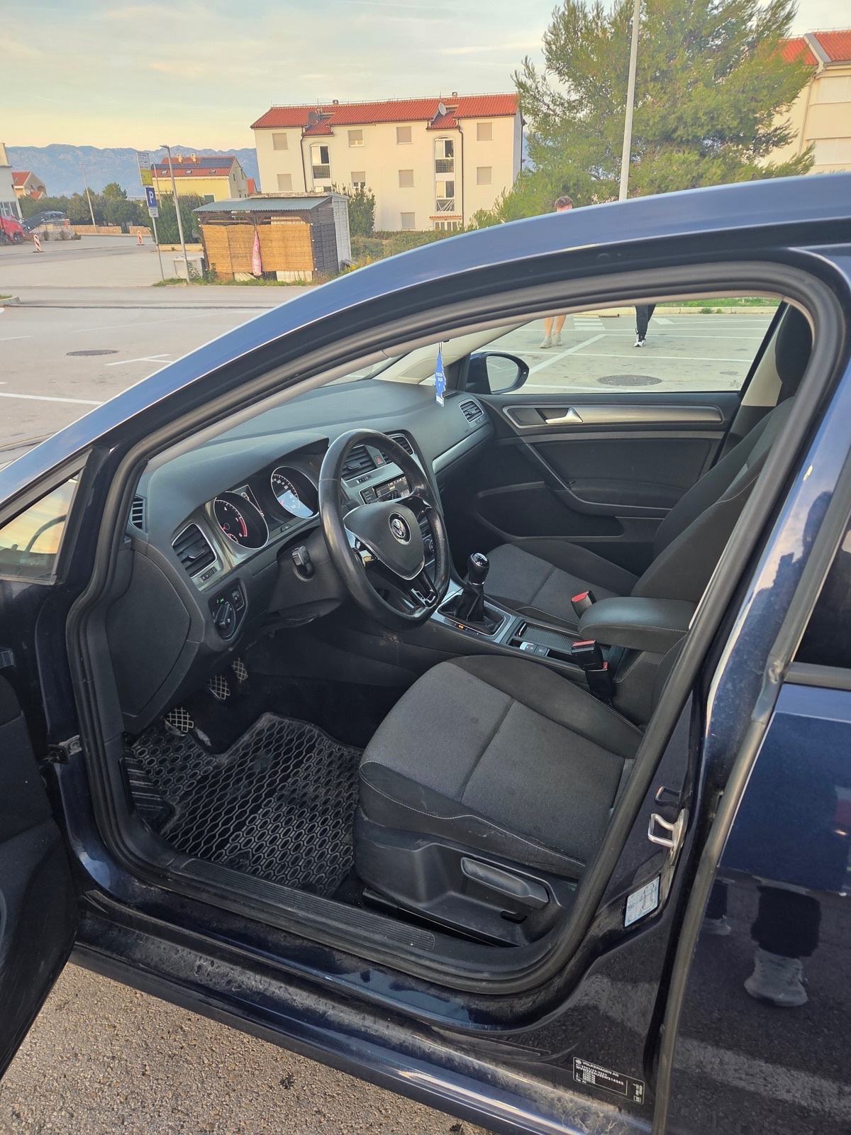 VW Golf 7 1,6 TDI BMT, fotografija 7