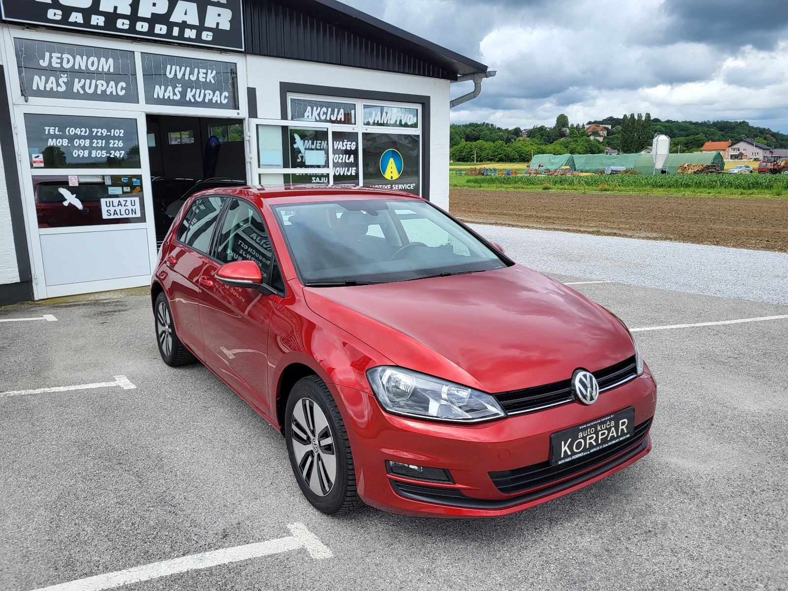 VW Golf 7 1.6 TDI COMFORTLINE,146.000km,VELIKI SERVIS,MOGUČ.KREDITA, fotografija 3