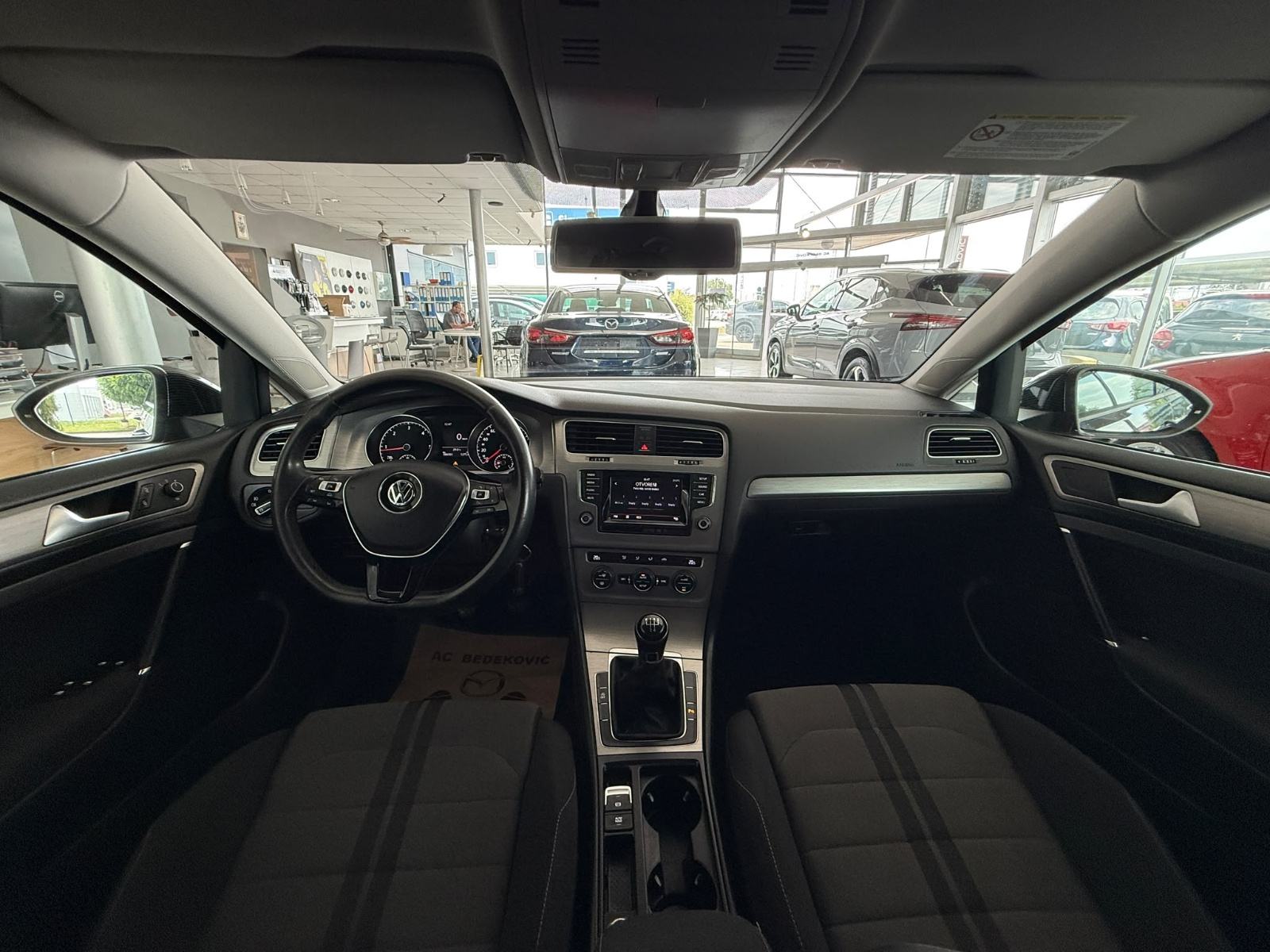 VW Golf 7 1,6 TDI COMFORTLINE BMT PARKIRNI ALU, fotografija 9