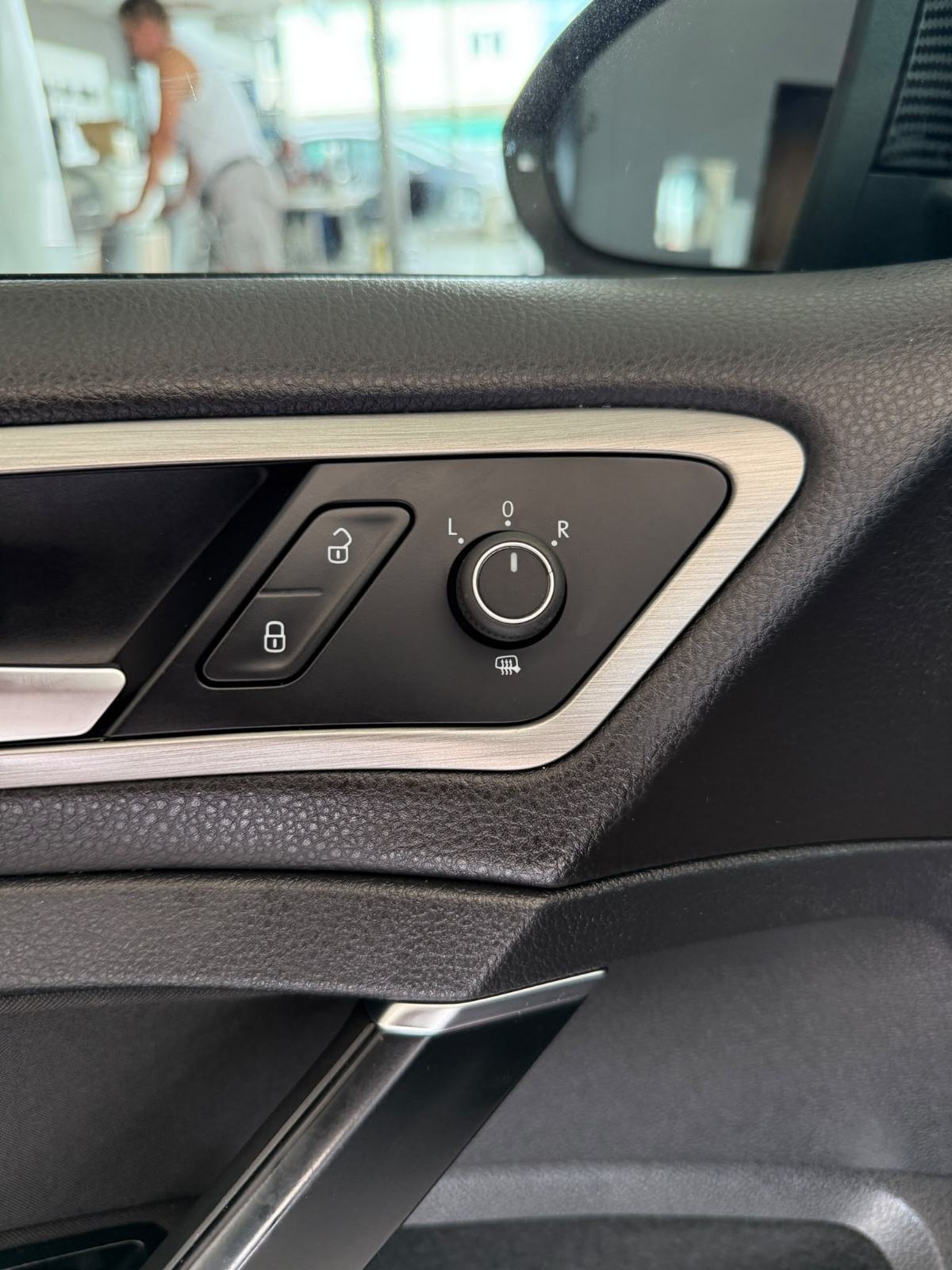 VW Golf 7 1,6 TDI COMFORTLINE BMT PARKIRNI ALU, fotografija 17