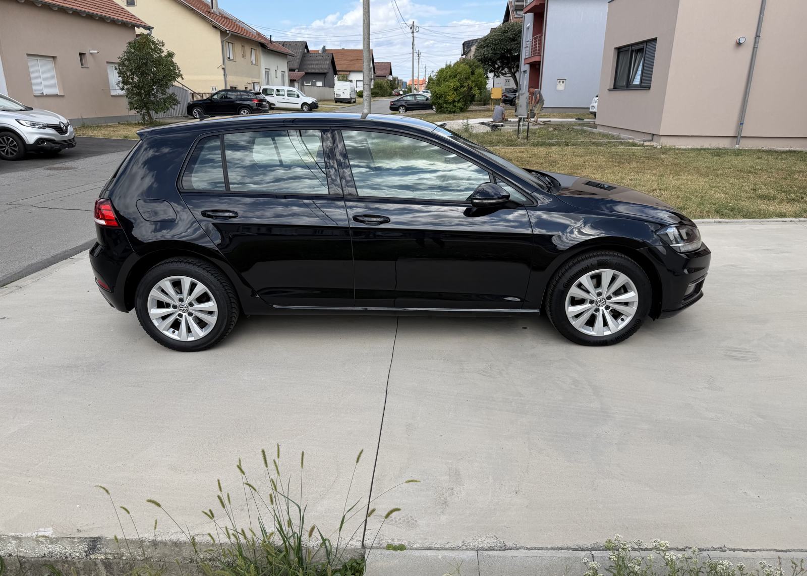 VW Golf 7 1,6 TDI COMFORTLINE NAVIGACIJA...ALU...90000 KM..., fotografija 4