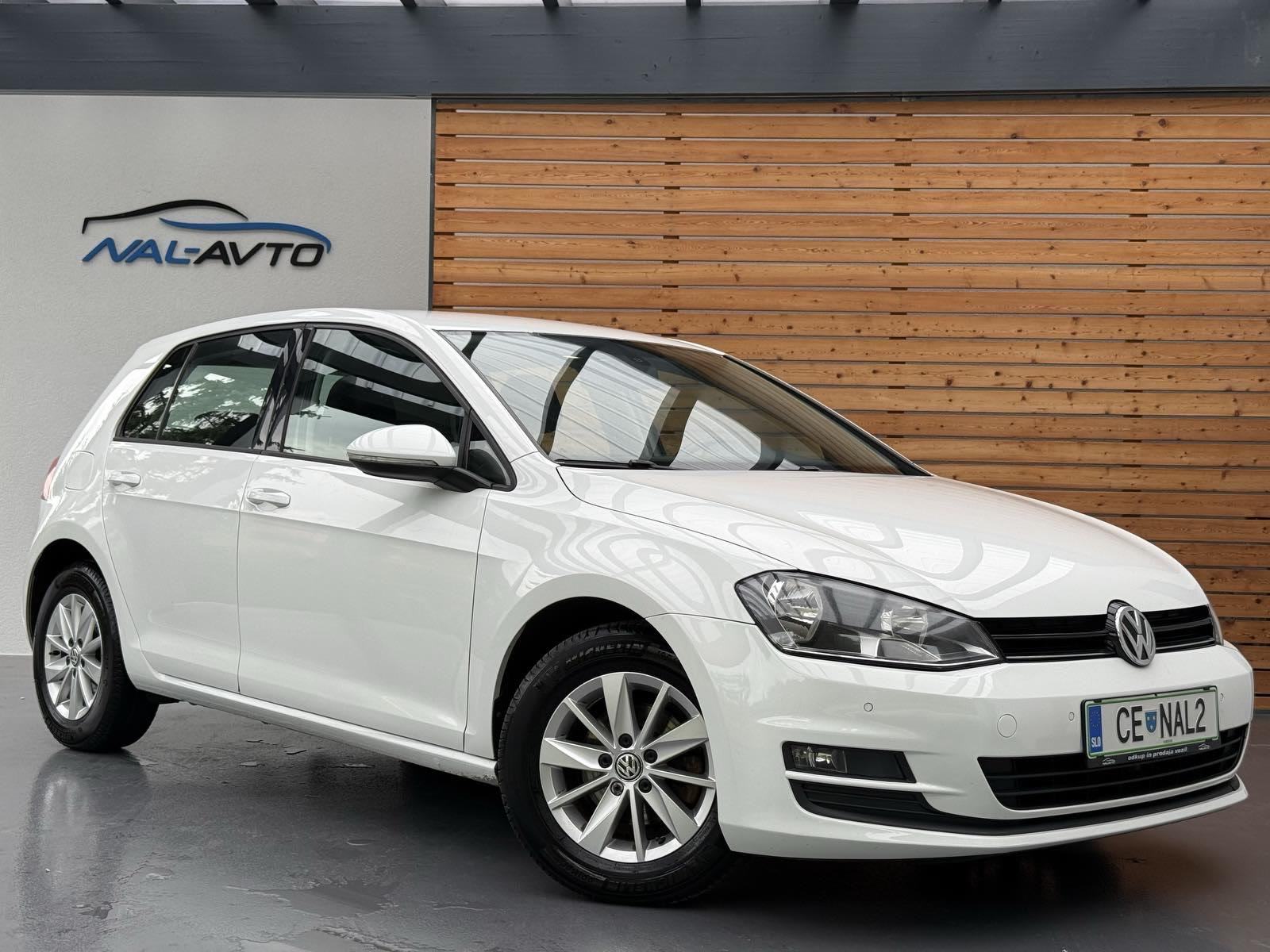 VW Golf 7 1,6 TDI Comfortline SLO.VOZILO-PARK SENZORI-KLIMATIZACIJA, fotografija 3