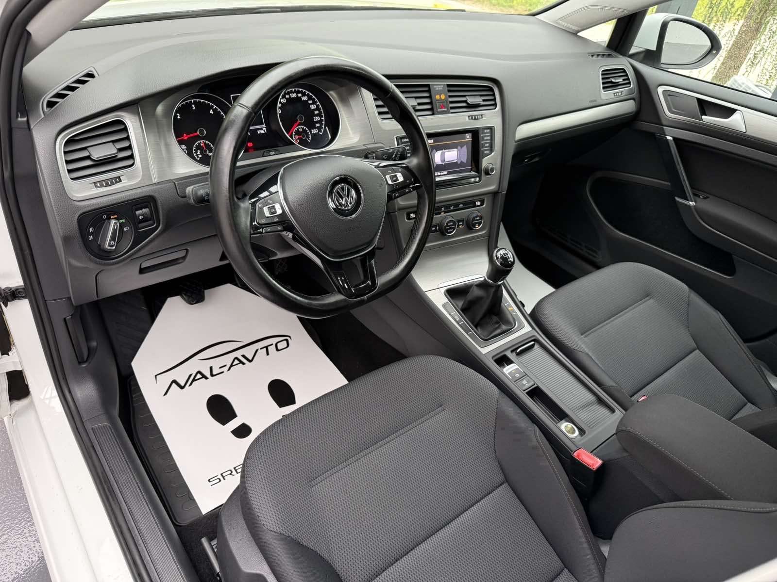 VW Golf 7 1,6 TDI Comfortline SLO.VOZILO-PARK SENZORI-KLIMATIZACIJA, fotografija 7