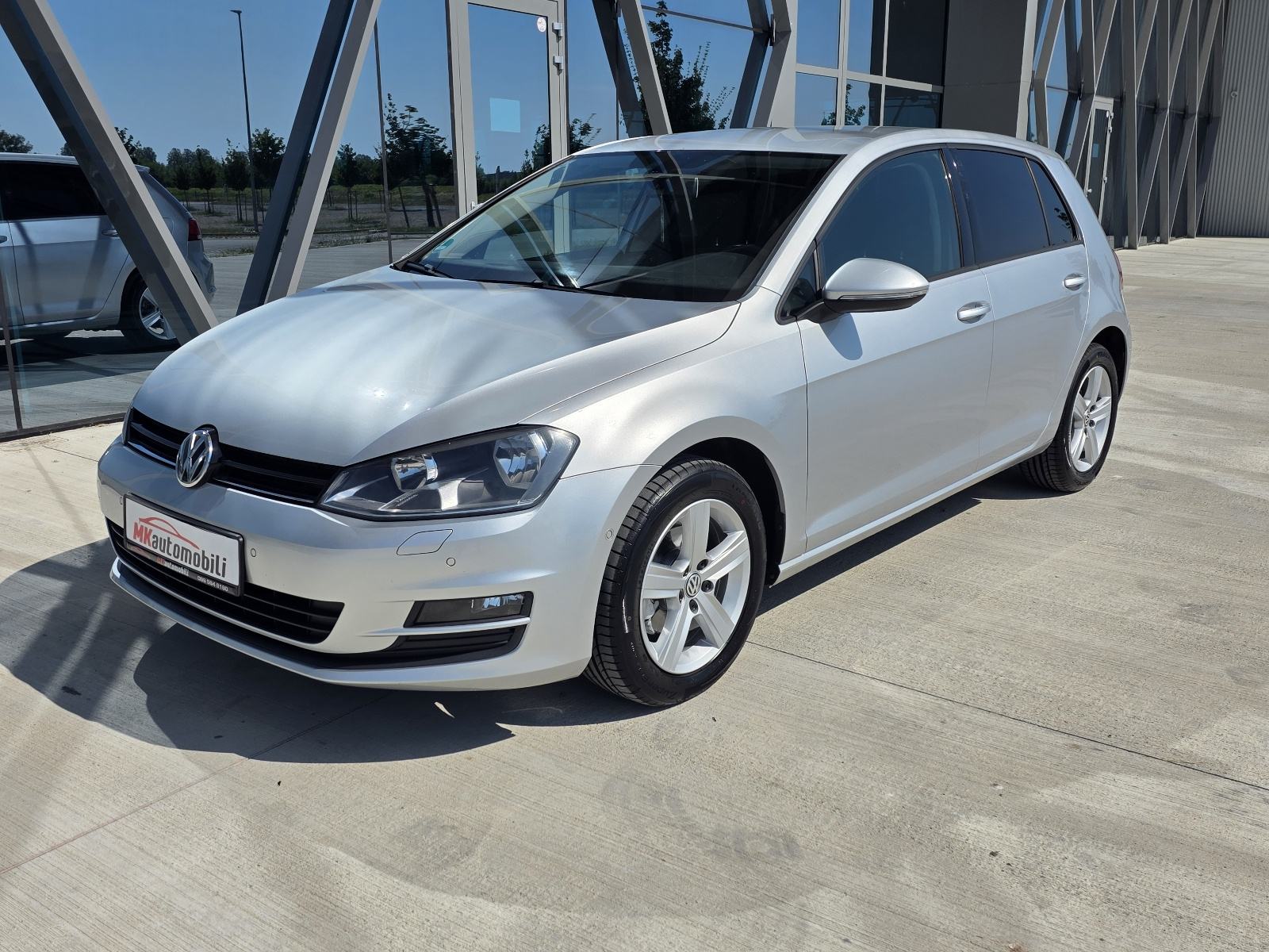 VW Golf 7 1,6 TDI COMFORT LINE,150 T.K.M,REG 1 GODINU, fotografija 2