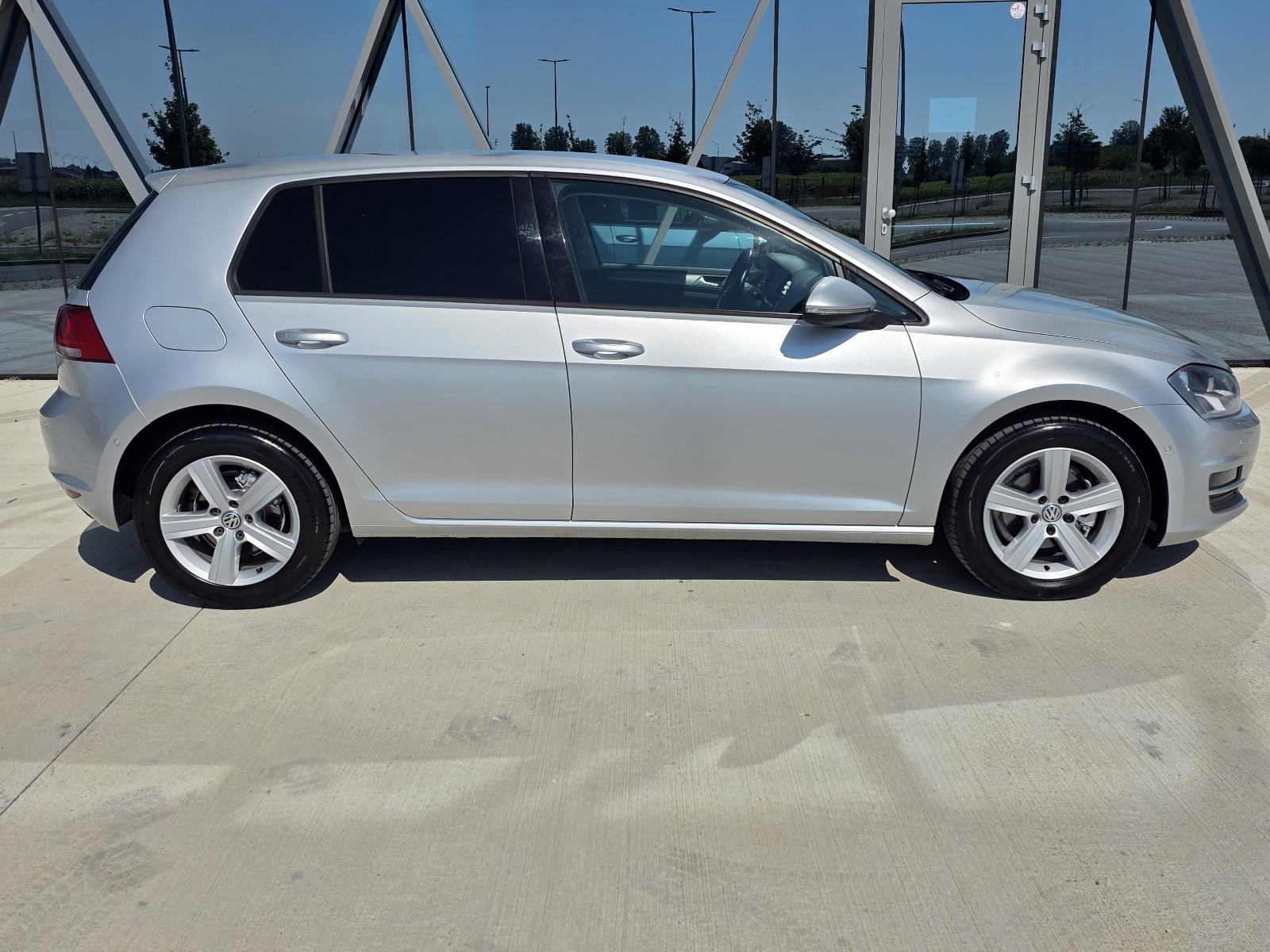VW Golf 7 1,6 TDI COMFORT LINE,150 T.K.M,REG 1 GODINU, fotografija 7