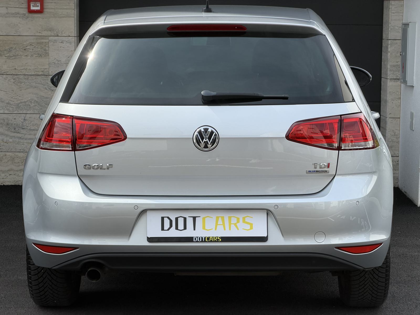VW Golf 7 1.6 TDI CUP -servisna, nav, pdc, park pilot-, fotografija 2