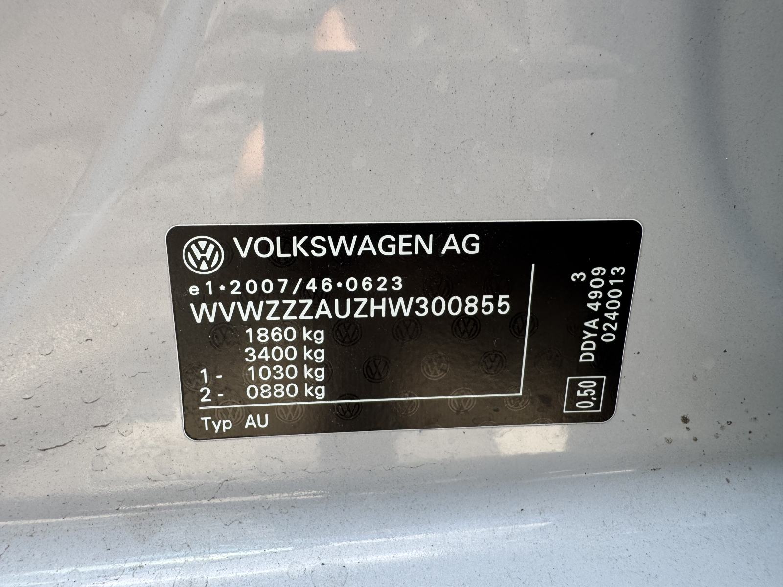 VW Golf 7 1,6 TDI DSG - COMFORTLINE - V SERVIS - EURO 6 - PRILIKA !!, fotografija 14