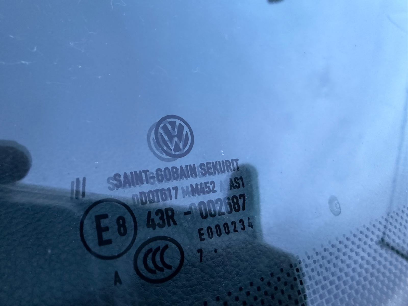 VW Golf 7.5 1.6 TDI DSG COMFORTLINE - VELIKI + MALI SERVIS 2018.god, fotografija 8