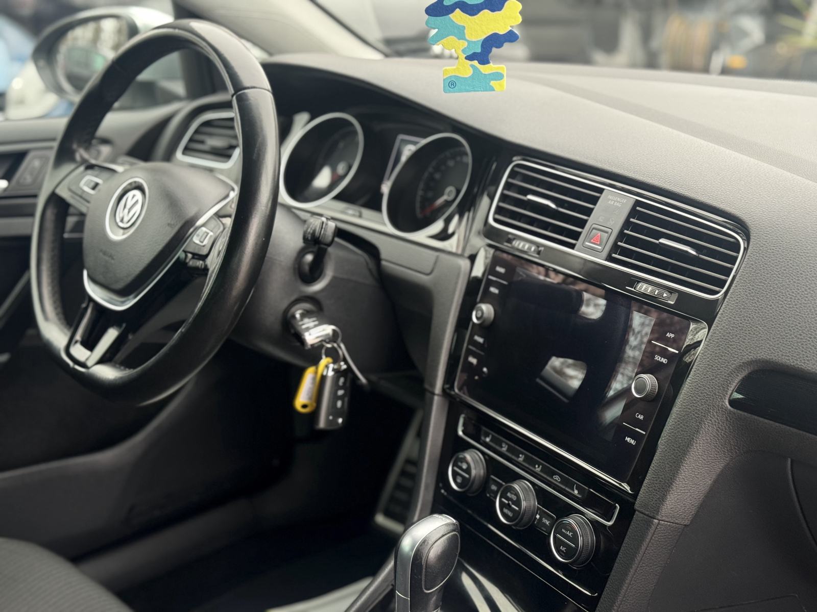 VW Golf 7 1,6 TDI DSG Facelift *Automatik* *Nove gume* *Top stanje!*, fotografija 14