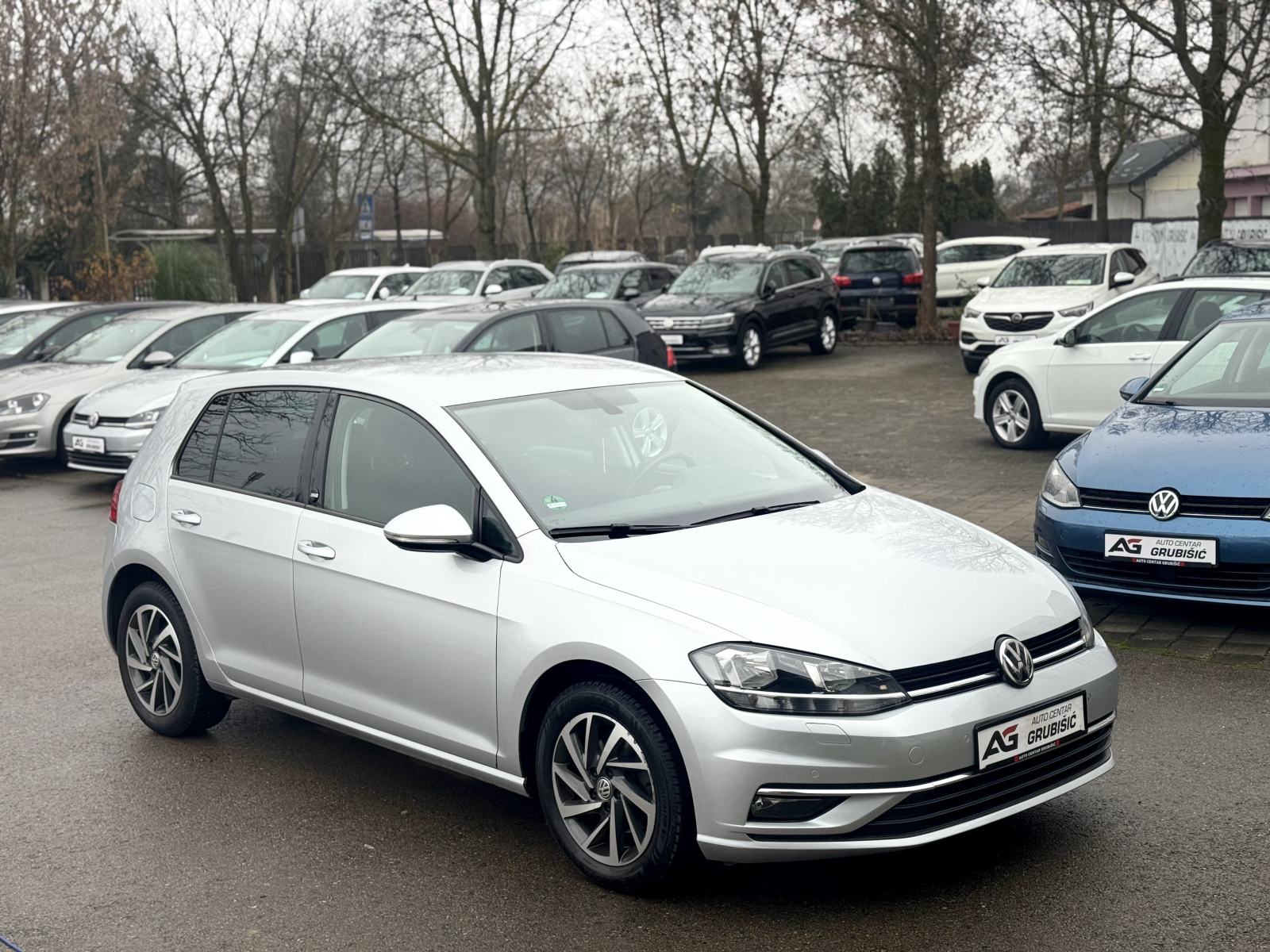 VW Golf 7 1,6 TDI DSG Facelift *Automatik* *Nove gume* *Top stanje!*, fotografija 4