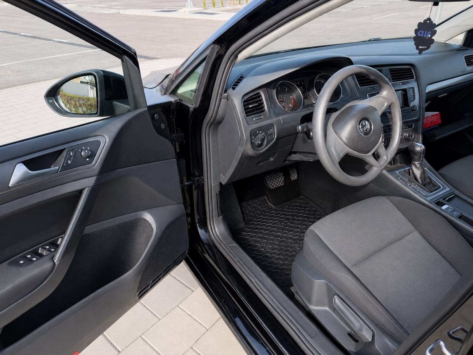 VW Golf 7 1,6 TDI DSG - HRVATSKI AUTO - ODLIČAN AUTO-PRODAJA/ZAMJENA, fotografija 9