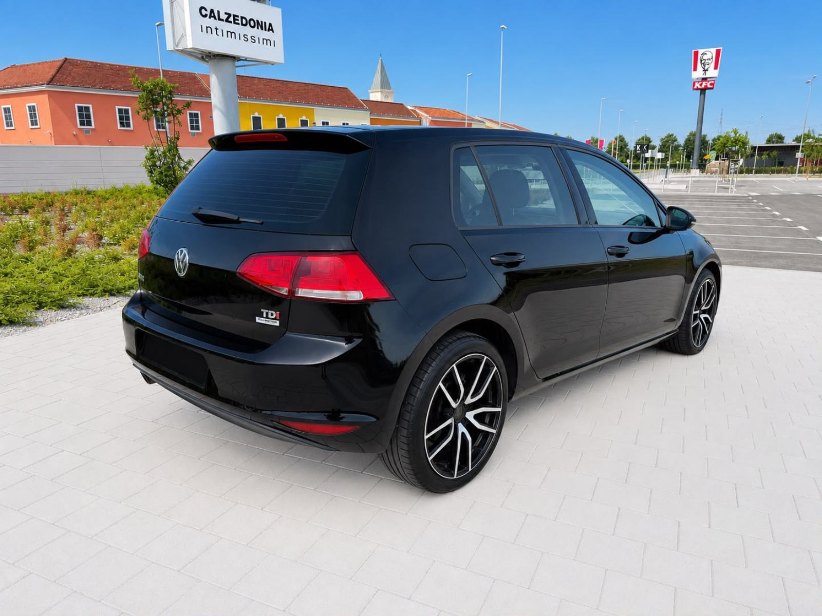 VW Golf 7 1,6 TDI DSG - HRVATSKI AUTO - ODLIČAN AUTO-PRODAJA/ZAMJENA, fotografija 4