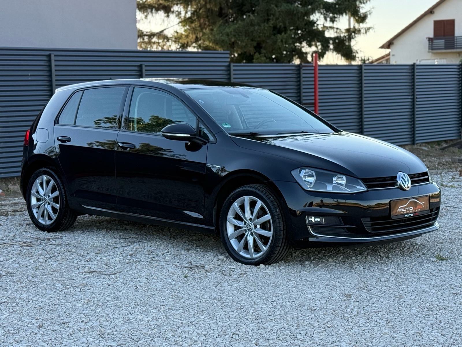 VW Golf 7 1,6 TDI DSG LOUNGE*GRIJANJE VOLANA I SJEDALA*, fotografija 4