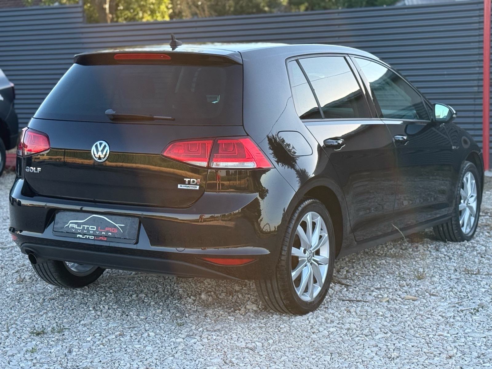 VW Golf 7 1,6 TDI DSG LOUNGE*GRIJANJE VOLANA I SJEDALA*, fotografija 5