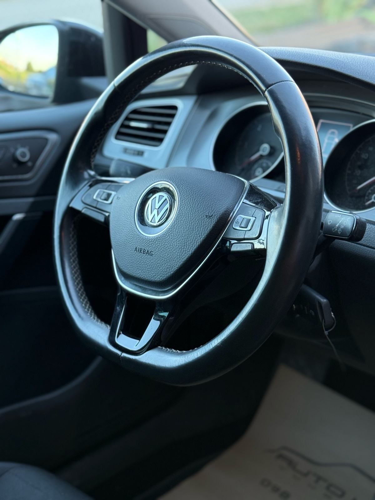 VW Golf 7 1,6 TDI DSG LOUNGE*GRIJANJE VOLANA I SJEDALA*, fotografija 13