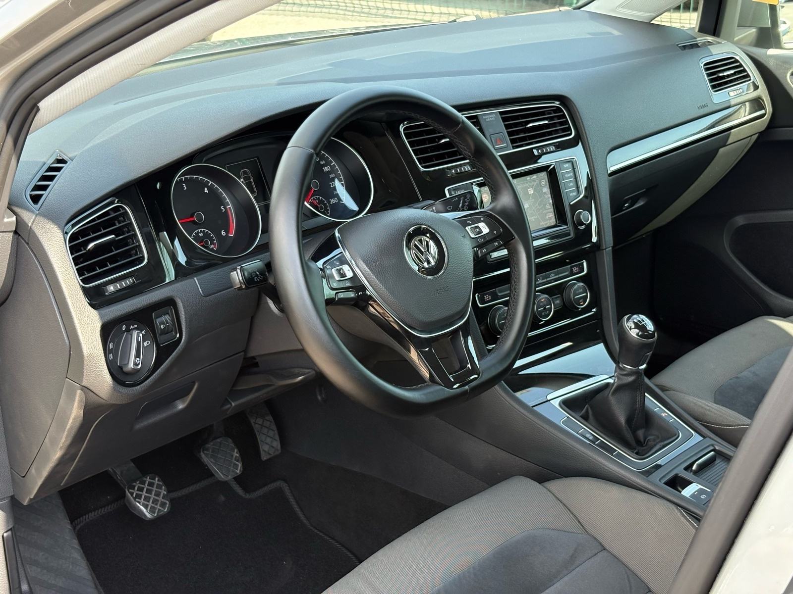 VW Golf 7 1,6 TDI ••HIGHLINE•• alkantara | navigacija | mf | alu | ACC, fotografija 6