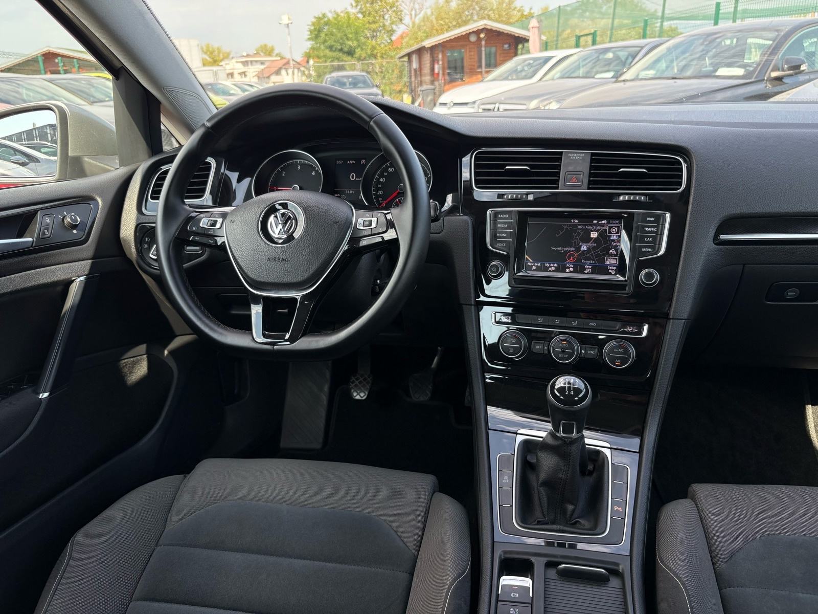 VW Golf 7 1,6 TDI ••HIGHLINE•• alkantara | navigacija | mf | alu | ACC, fotografija 9