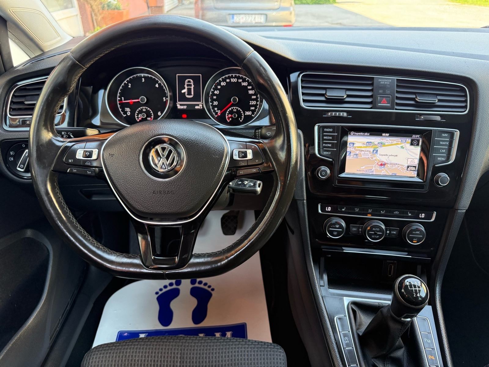 VW Golf 7 1.6 TDI*HIGLINE*NAVIG*XENON*R.KAMERA*START STOP*PARK PILOT*, fotografija 14