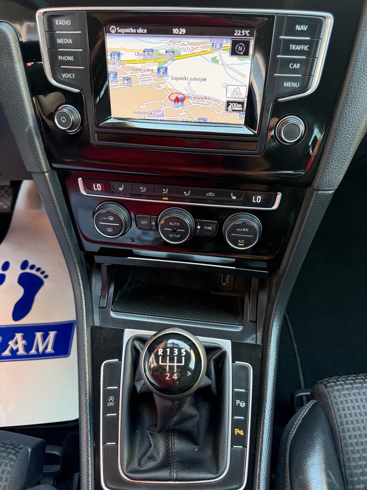VW Golf 7 1.6 TDI*HIGLINE*NAVIG*XENON*R.KAMERA*START STOP*PARK PILOT*, fotografija 15