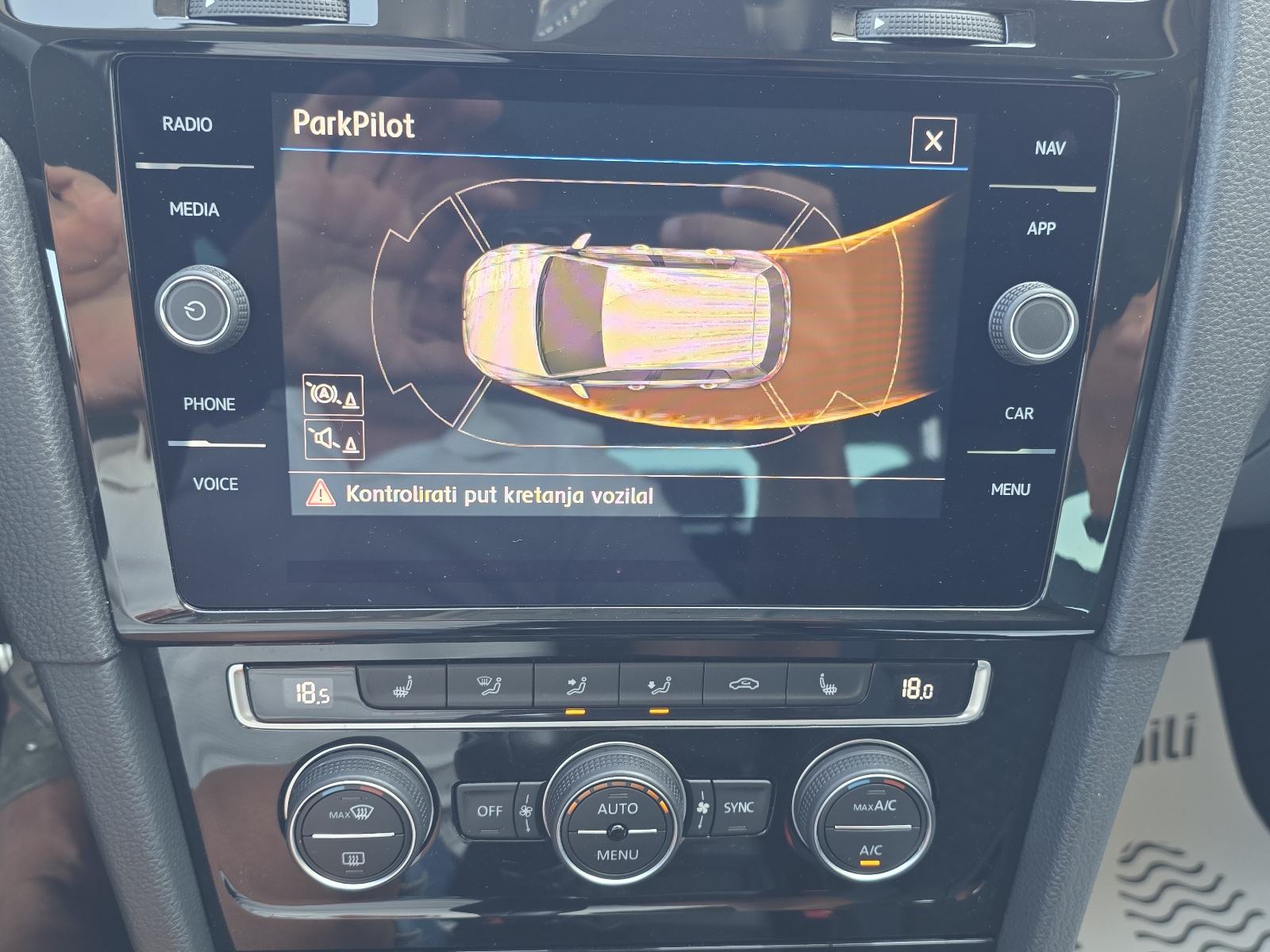VW Golf 7 1,6 TDI IQ DRIVE,FUL LED,NAVI 154 T.K.M, fotografija 18