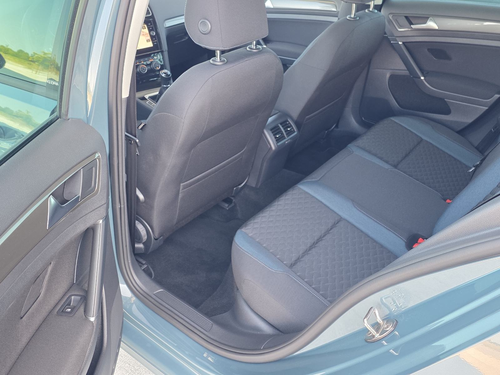 VW Golf 7 1,6 TDI IQ DRIVE,FUL LED,NAVI 154 T.K.M, fotografija 20