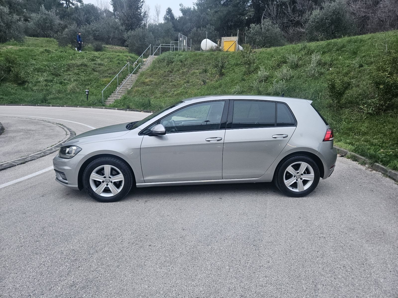 VW Golf 7 1,6 TDI,izuzetno očuvan, fotografija 6
