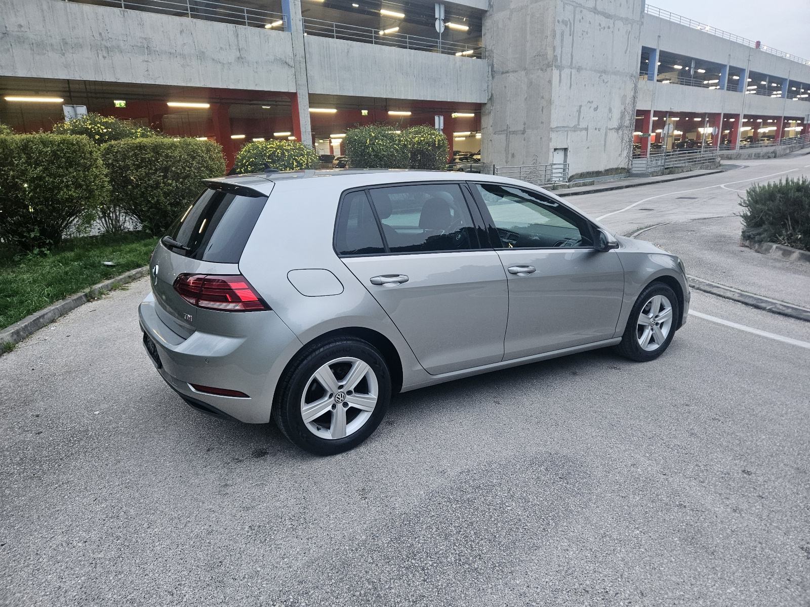 VW Golf 7 1,6 TDI,izuzetno očuvan, fotografija 8