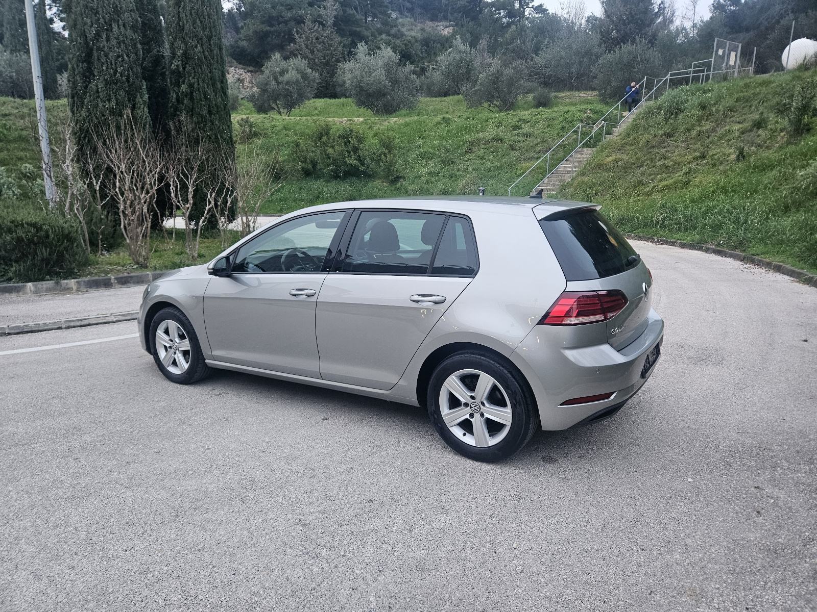 VW Golf 7 1,6 TDI,izuzetno očuvan, fotografija 7