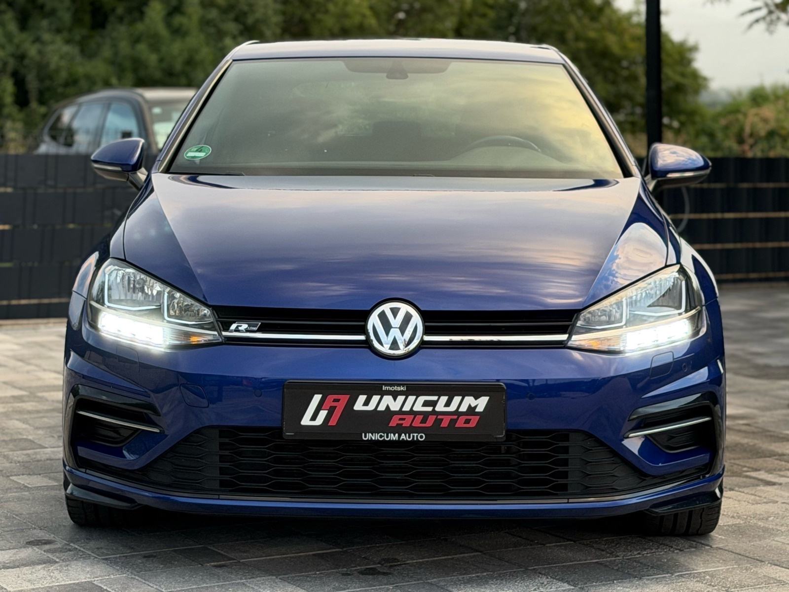 VW Golf 7 1,6 TDI ✅JAMSTVO✅• R-Line•Navi•Pdc•17 Zoll•, fotografija 13