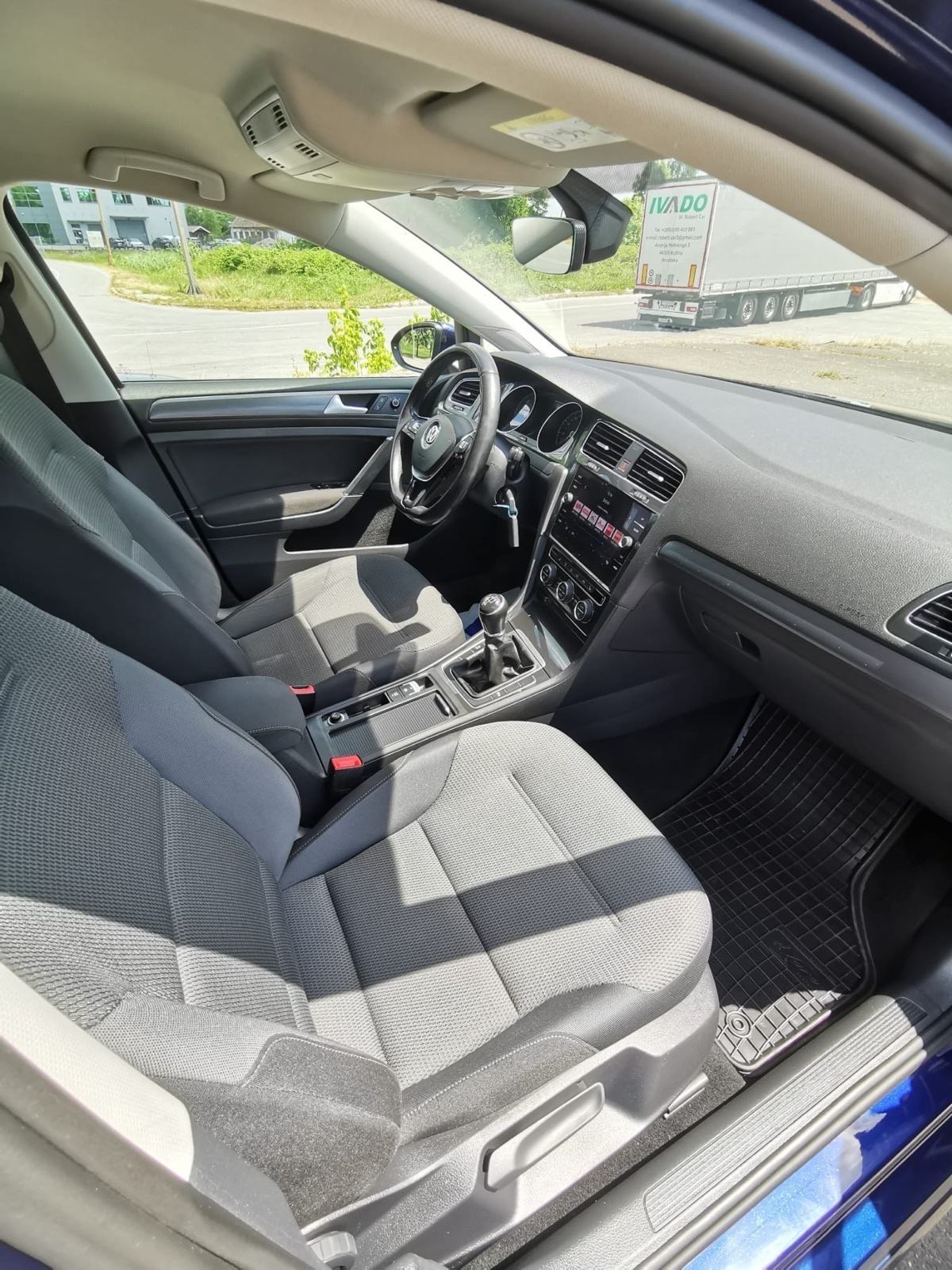 VW Golf 7 1,6 TDI, TVORNIČKA KUKA,KAO NOV!!!!, fotografija 9