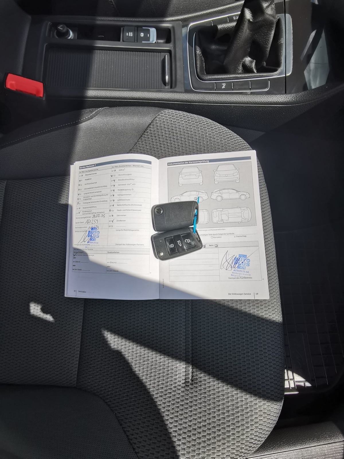 VW Golf 7 1,6 TDI, TVORNIČKA KUKA,KAO NOV!!!!, fotografija 12