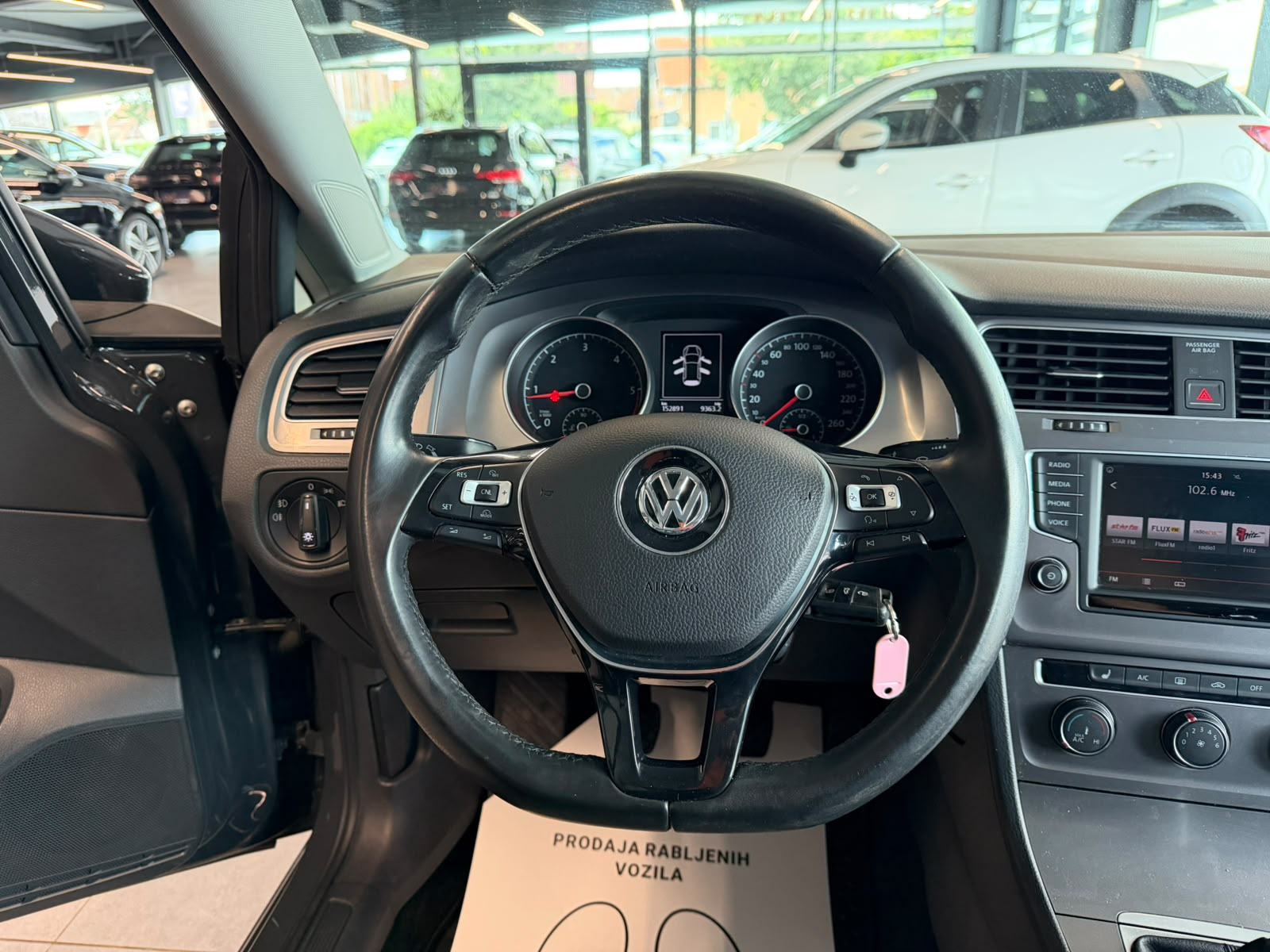 VW Golf 7 1,6 TDI KLIMA • ALU 16" • TEMPOMAT • AUTOKREDIT, fotografija 17