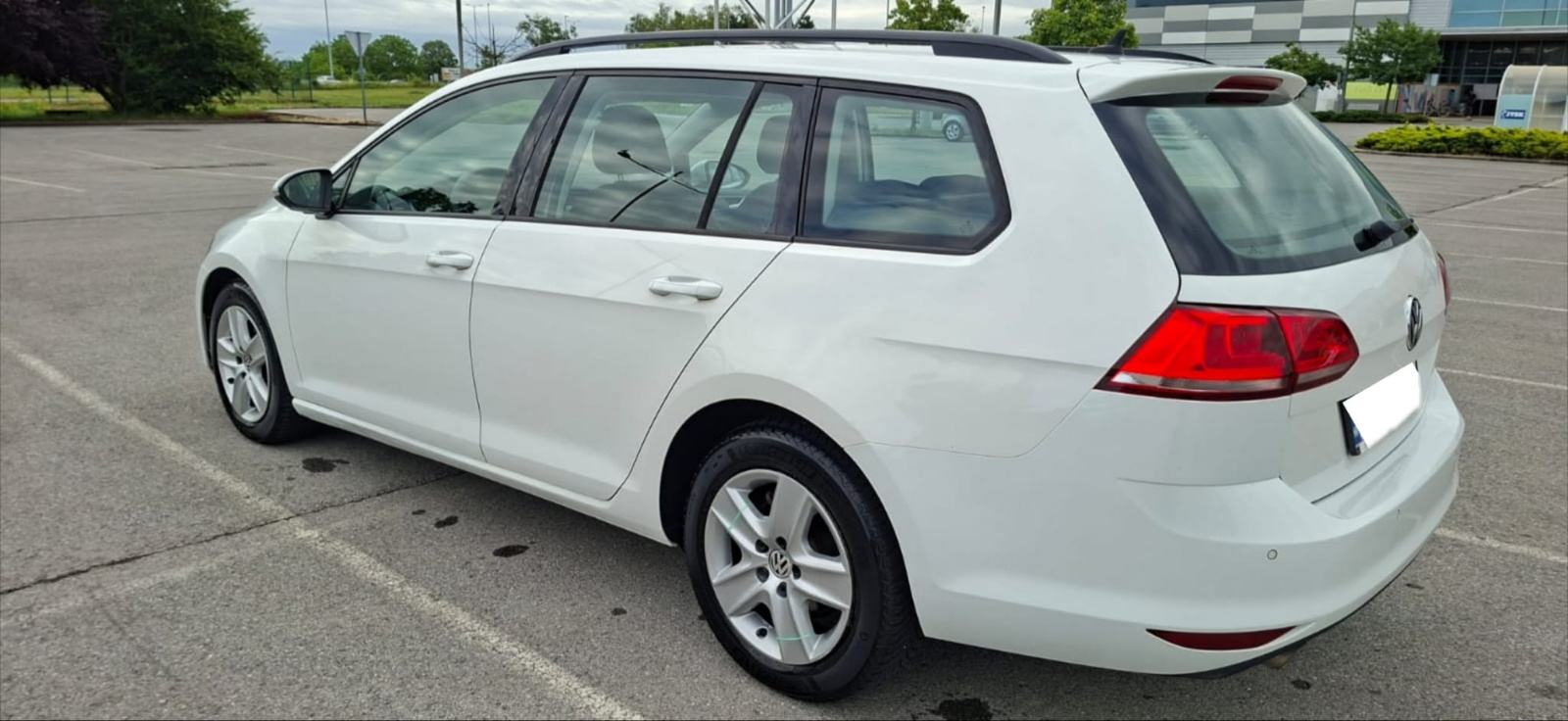 VW Golf 7 1.6 TDI KLIMA,Park.senzori,Navigacija,Tempomat..., fotografija 4