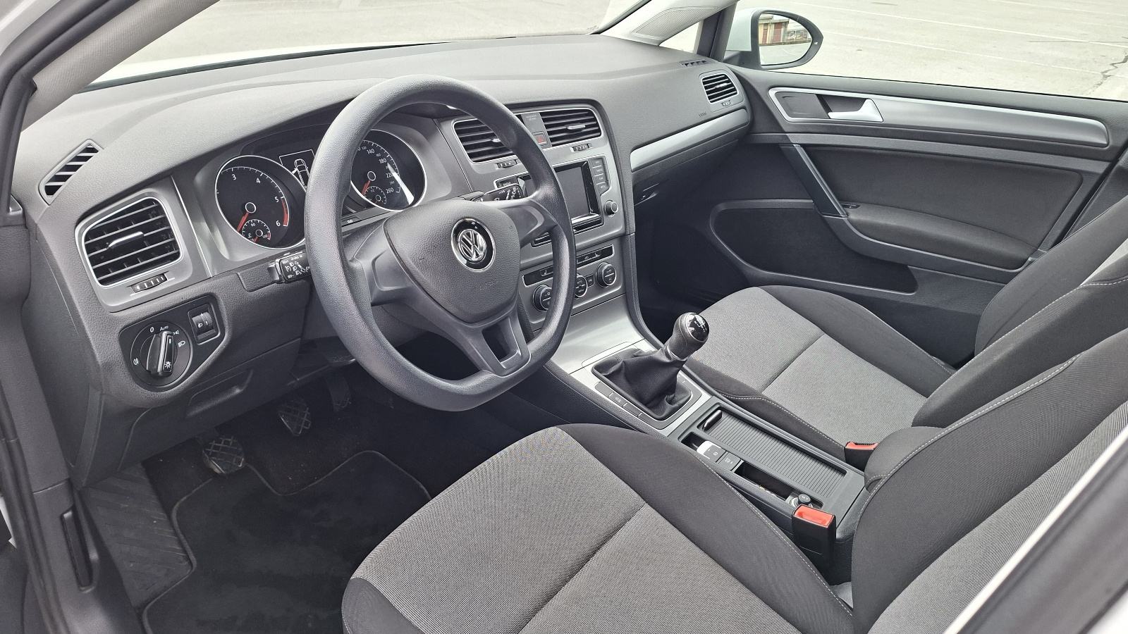 VW Golf 7 1.6 TDI KLIMA,Park.senzori,Navigacija,Tempomat..., fotografija 10