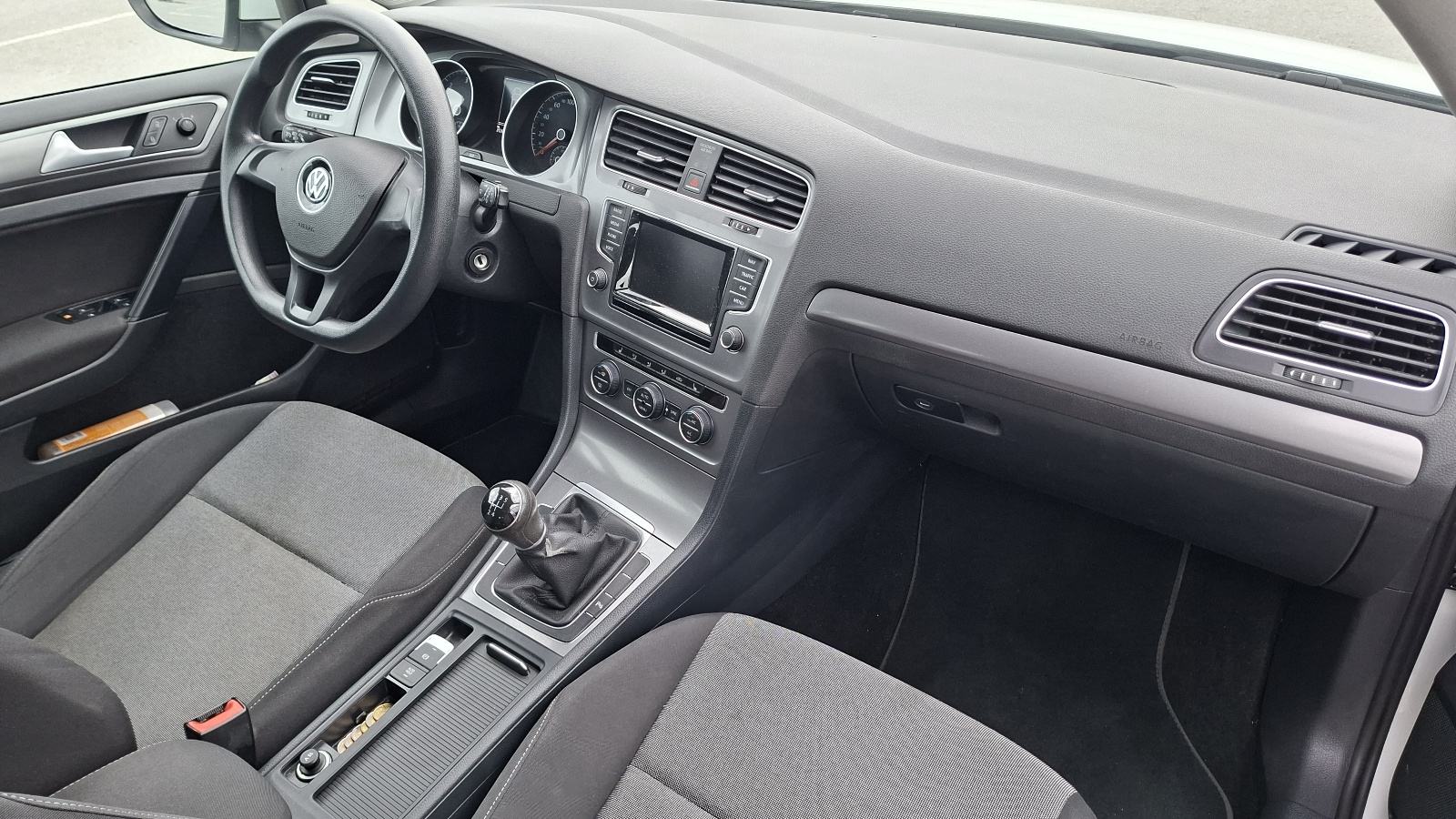 VW Golf 7 1.6 TDI KLIMA,Park.senzori,Navigacija,Tempomat..., fotografija 9