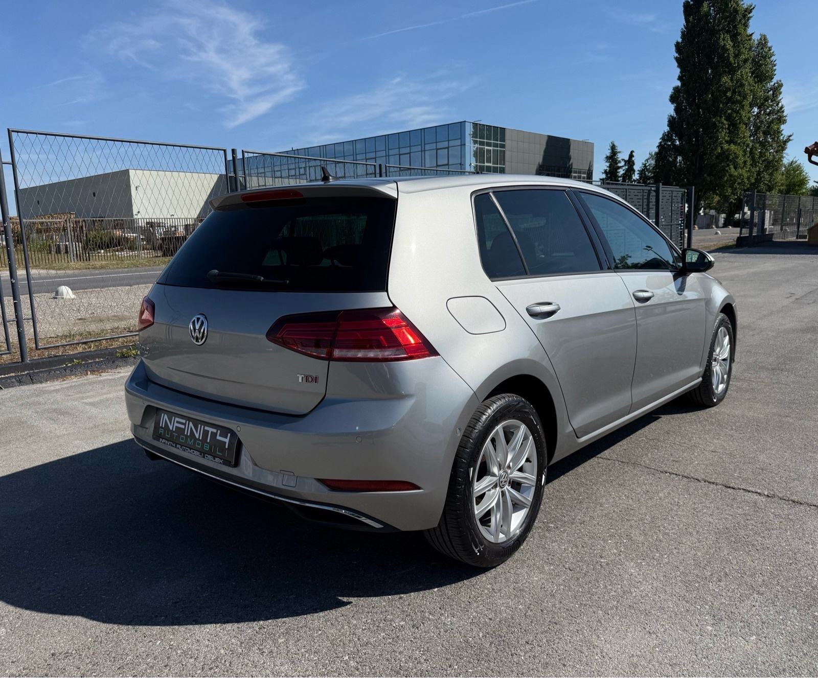 VW Golf 7 1,6 TDI LEASING BEZ UČEŠĆA, NAVI, V. SERVIS, TEMP, ALU, fotografija 7