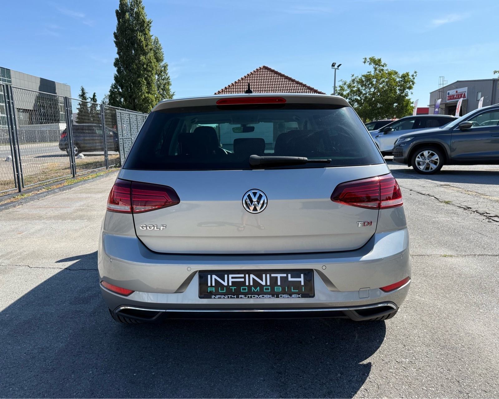 VW Golf 7 1,6 TDI LEASING BEZ UČEŠĆA, NAVI, V. SERVIS, TEMP, ALU, fotografija 6