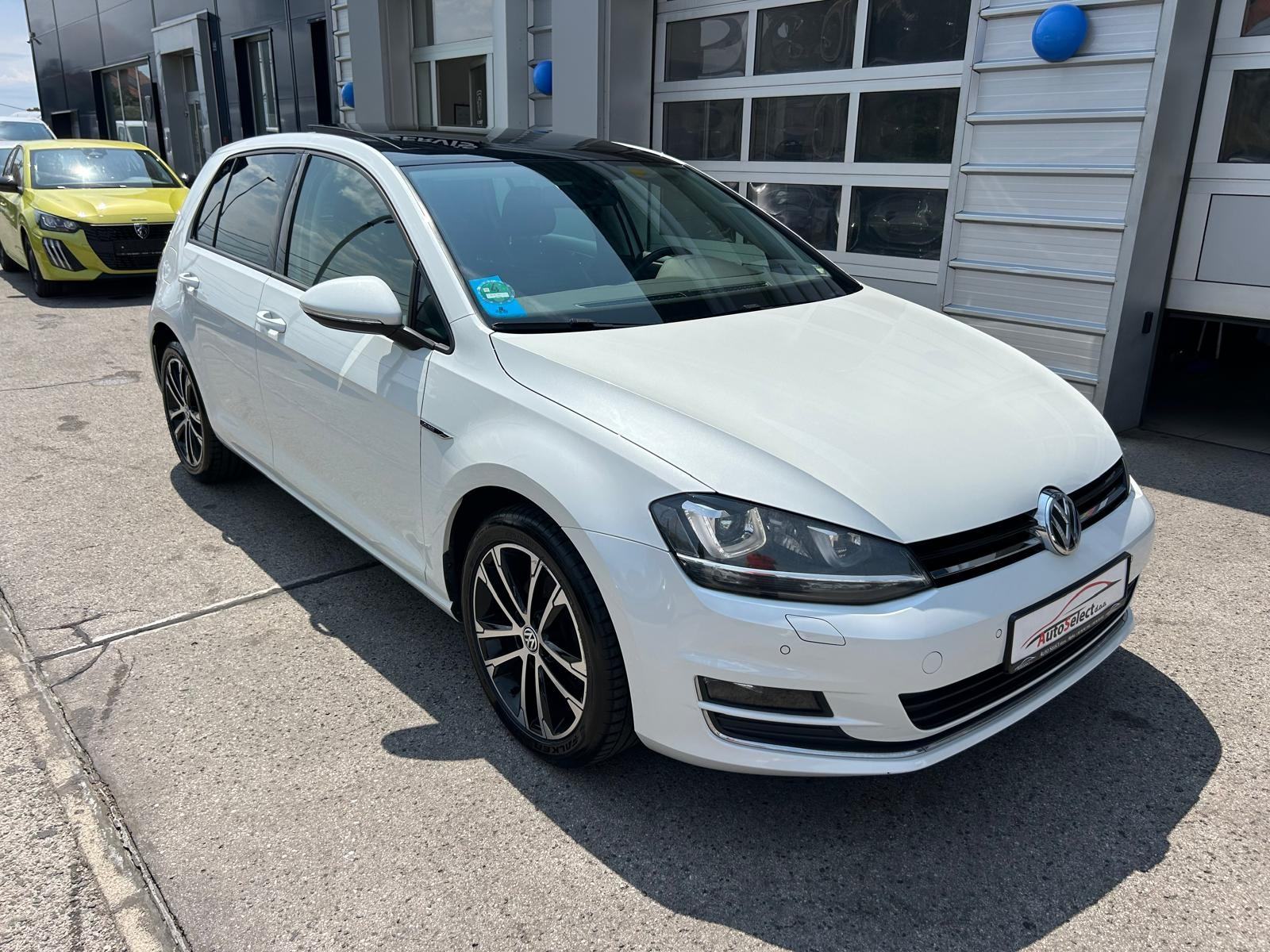 VW Golf 7 1,6 TDI LOUNGE - 150.000KM - LED - PANORAMA - GARANCIJA!!, fotografija 2