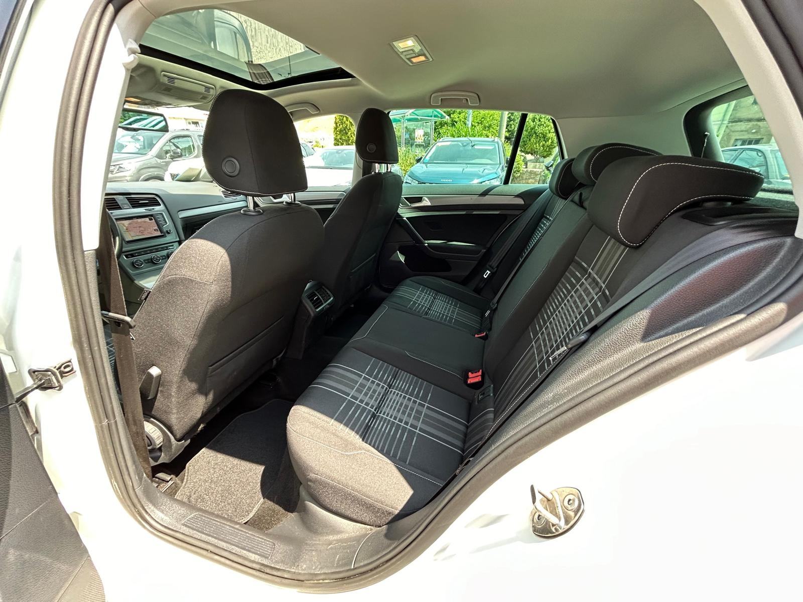 VW Golf 7 1,6 TDI LOUNGE - 150.000KM - LED - PANORAMA - GARANCIJA!!, fotografija 13
