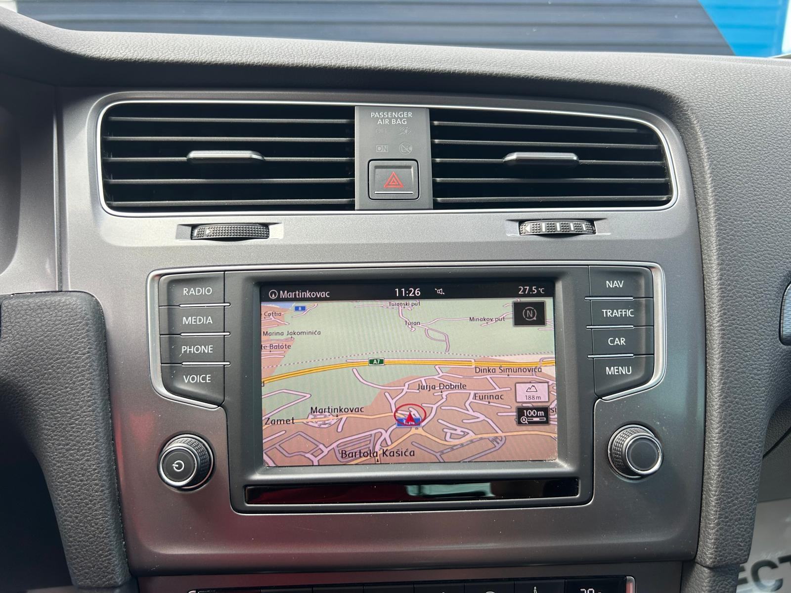 VW Golf 7 1,6 TDI LOUNGE - 150.000KM - LED - PANORAMA - GARANCIJA!!, fotografija 20