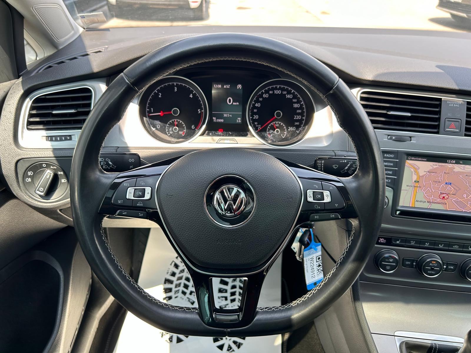 VW Golf 7 1,6 TDI LOUNGE - 150.000KM - LED - PANORAMA - GARANCIJA!!, fotografija 17