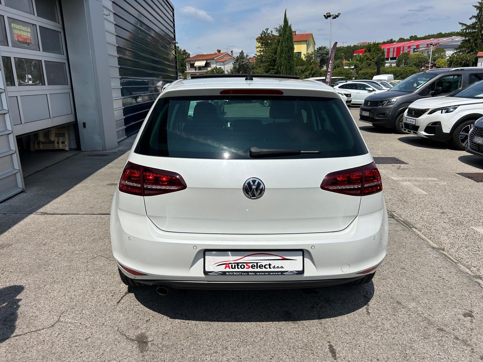 VW Golf 7 1,6 TDI LOUNGE - 150.000KM - LED - PANORAMA - GARANCIJA!!, fotografija 6