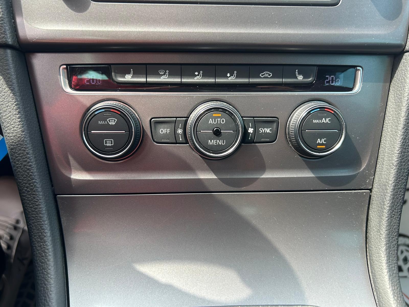 VW Golf 7 1,6 TDI LOUNGE - 150.000KM - LED - PANORAMA - GARANCIJA!!, fotografija 16